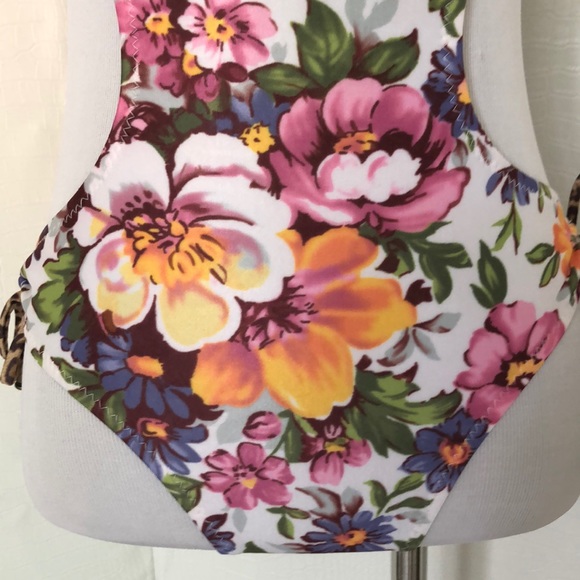 TRIQUINI MARGARITA 🌼 - Picture 3 of 8